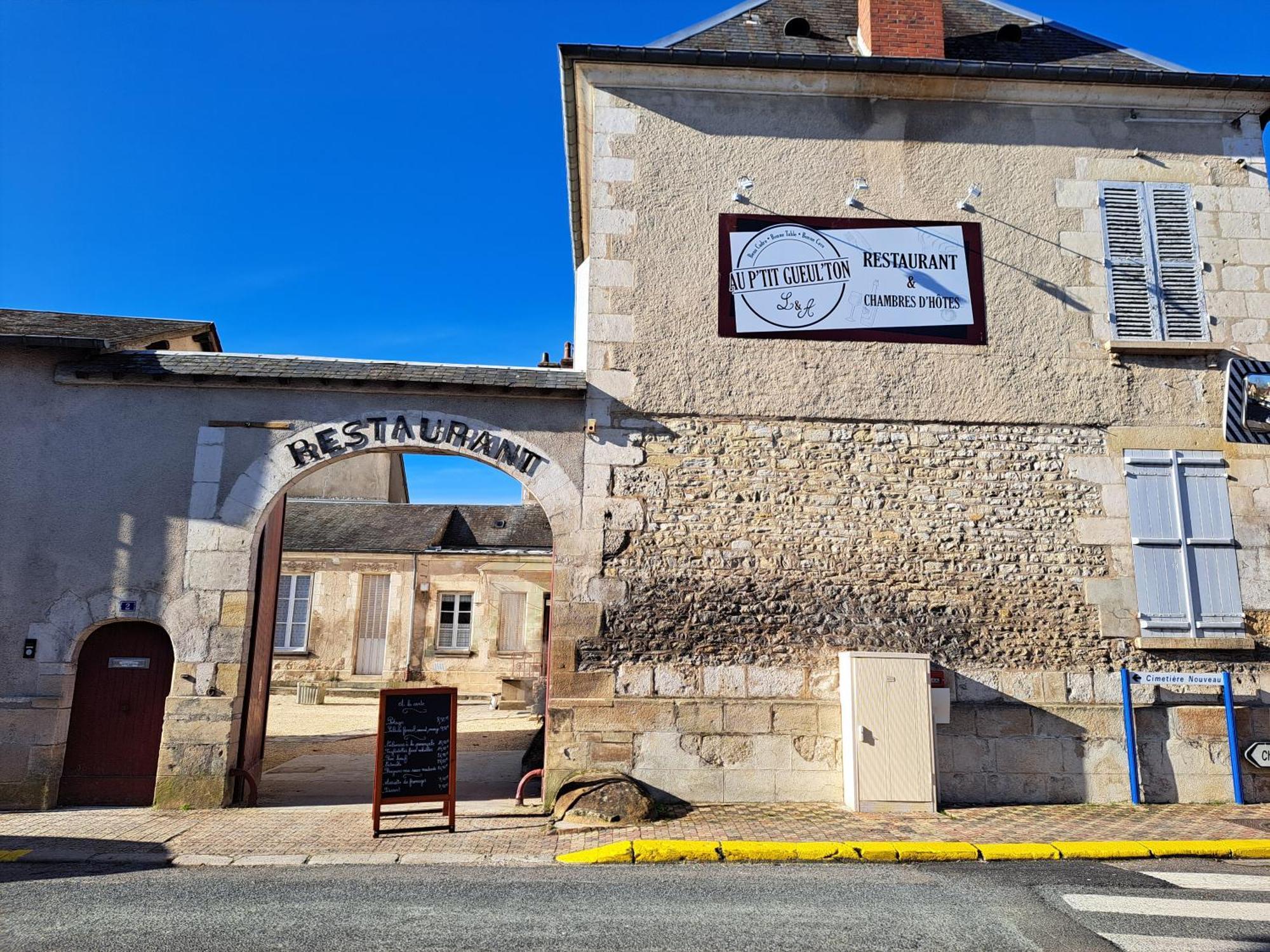 Au P'Tit Gueul'Ton Bed & Breakfast Les Aix-d'Angillon Exterior foto